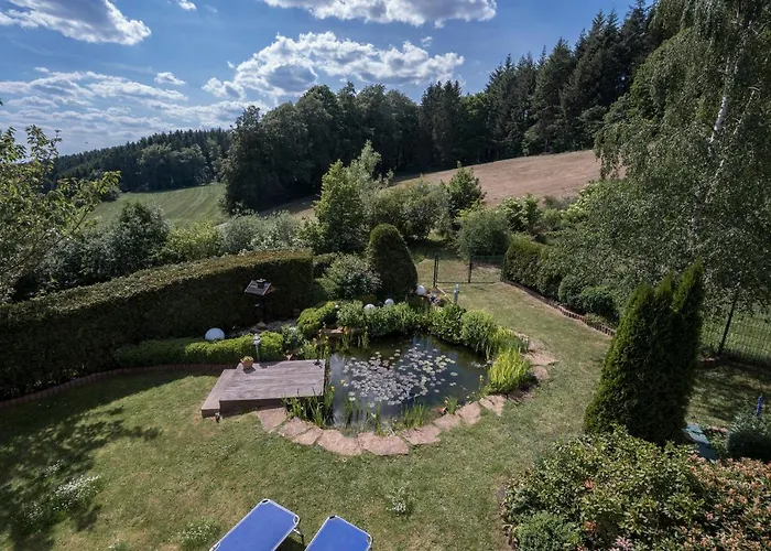 Schwalbennest * Weinsheim (Bitburg-Prum)